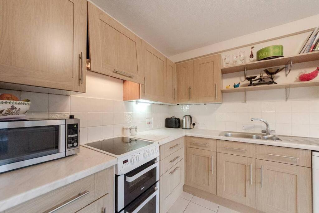 Spacious Two Double Bedroom Flat لندن المظهر الخارجي الصورة